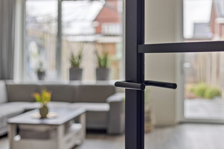 Foto 6 van Zengerij 9