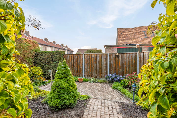 Photo 28 of Molendijk 15