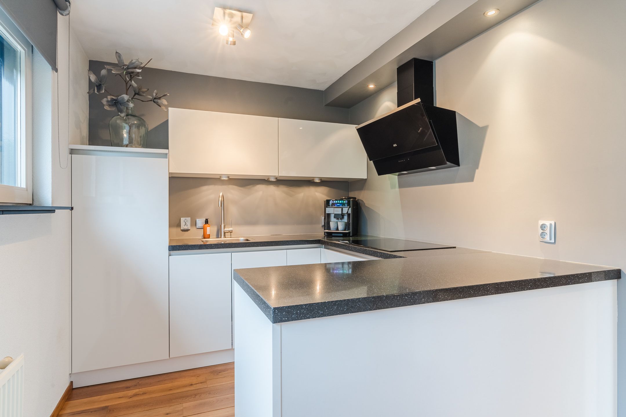 Foto 9 van Distelbergstraat 20