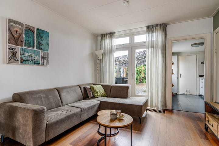 Foto 11 van Van Riebeekstraat 78