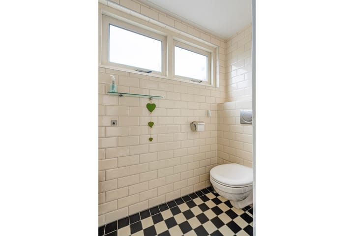 Foto 16 van Van Riebeekstraat 78