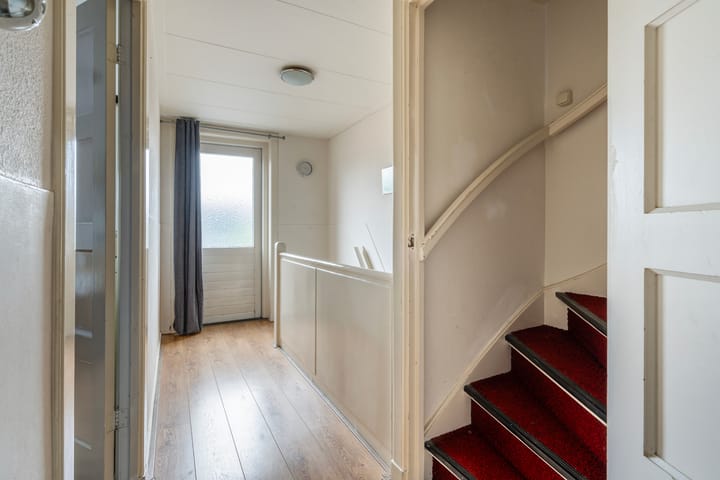 Foto 17 van Van Riebeekstraat 78