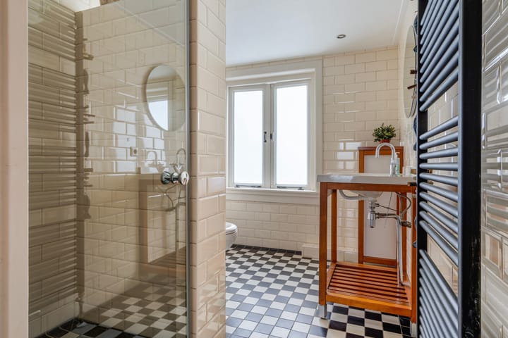 Foto 18 van Van Riebeekstraat 78