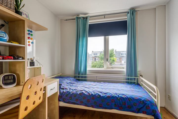 Foto 24 van Van Riebeekstraat 78