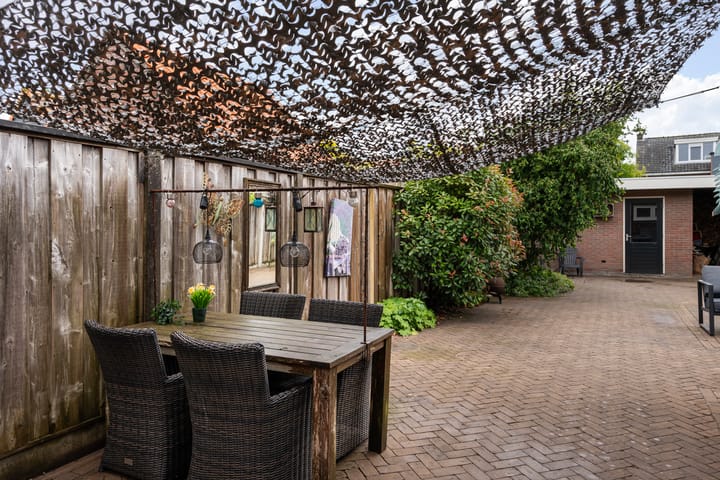 Foto 28 van Van Riebeekstraat 78