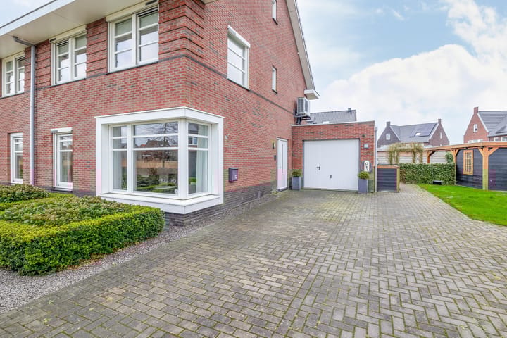 Foto 6 van Vederkruid 13