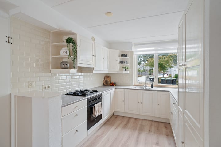 Foto 18 van K.P.C. de Bazelstraat 6