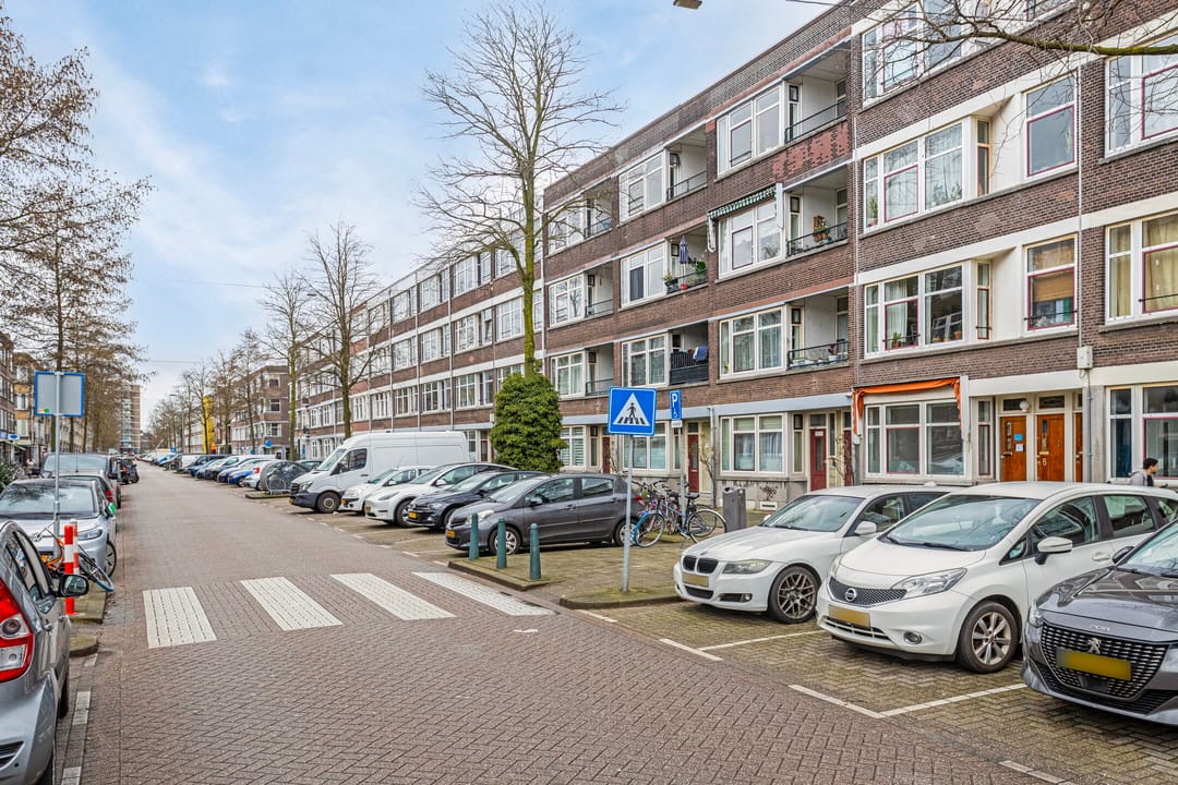 Photo 22 of Willem Buytewechstraat 115-C