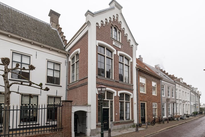 Oeverstraat 21 B