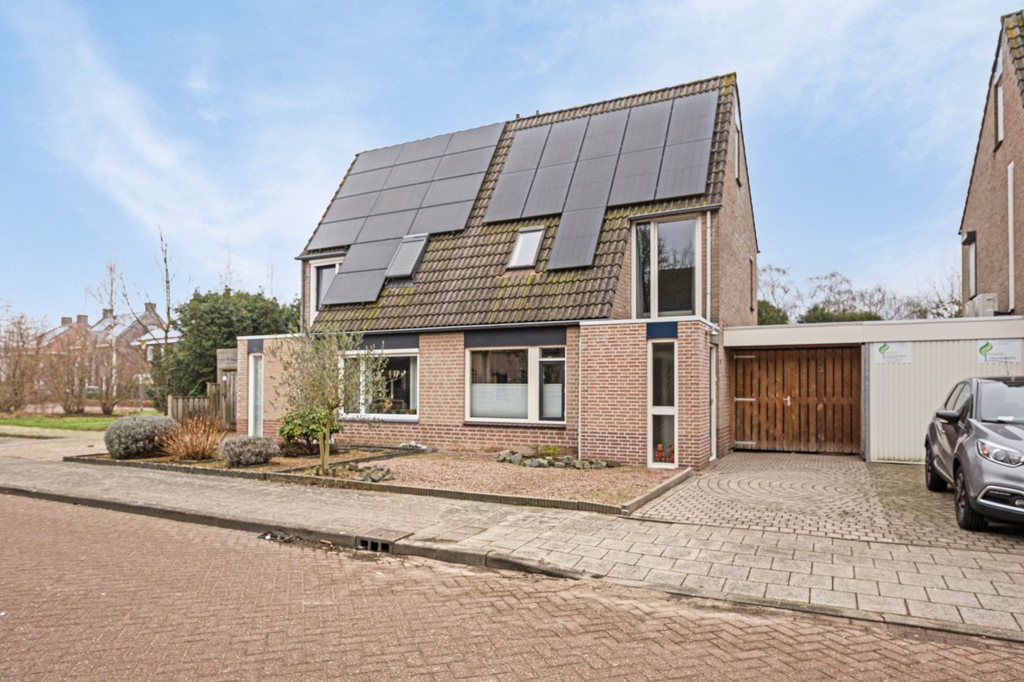 Foto 1 van Sabelmarter 10