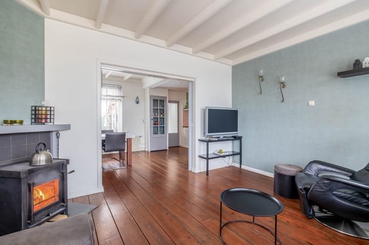 Foto 15 van Middenweg 17