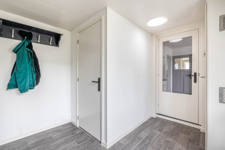 Foto 17 van Middenweg 17