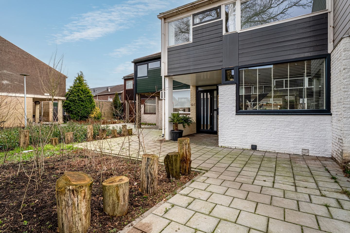 Foto 1 van Mosterdhof 64