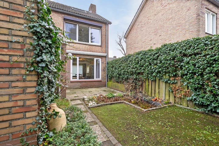 Foto 27 van Larikslaan 10