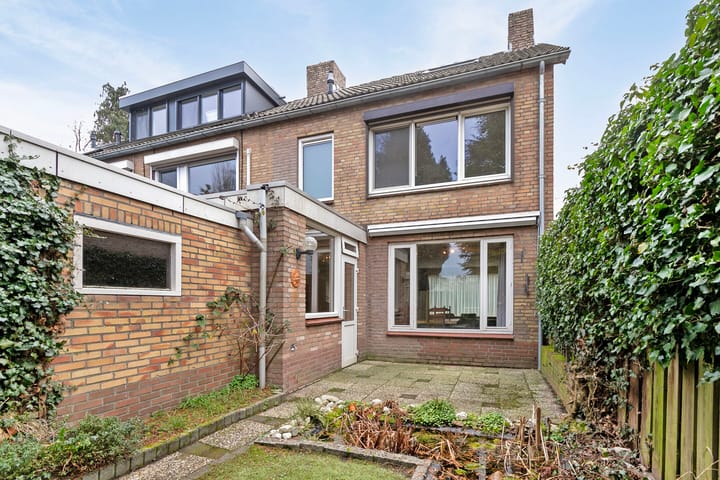 Foto 28 van Larikslaan 10