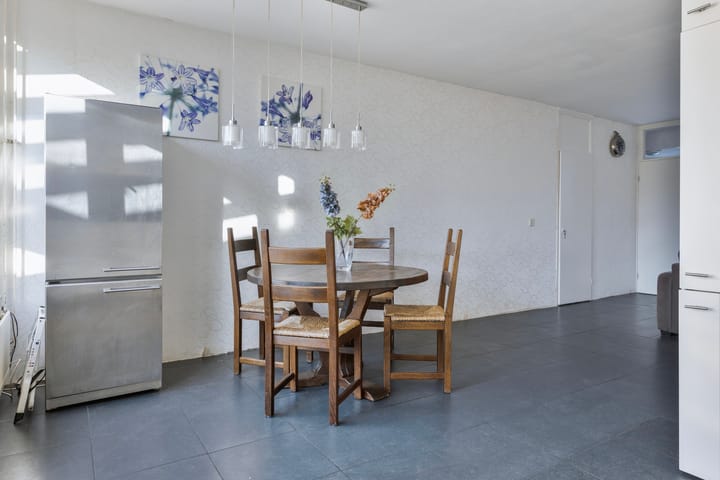 Foto 8 van De Gasperistraat 11