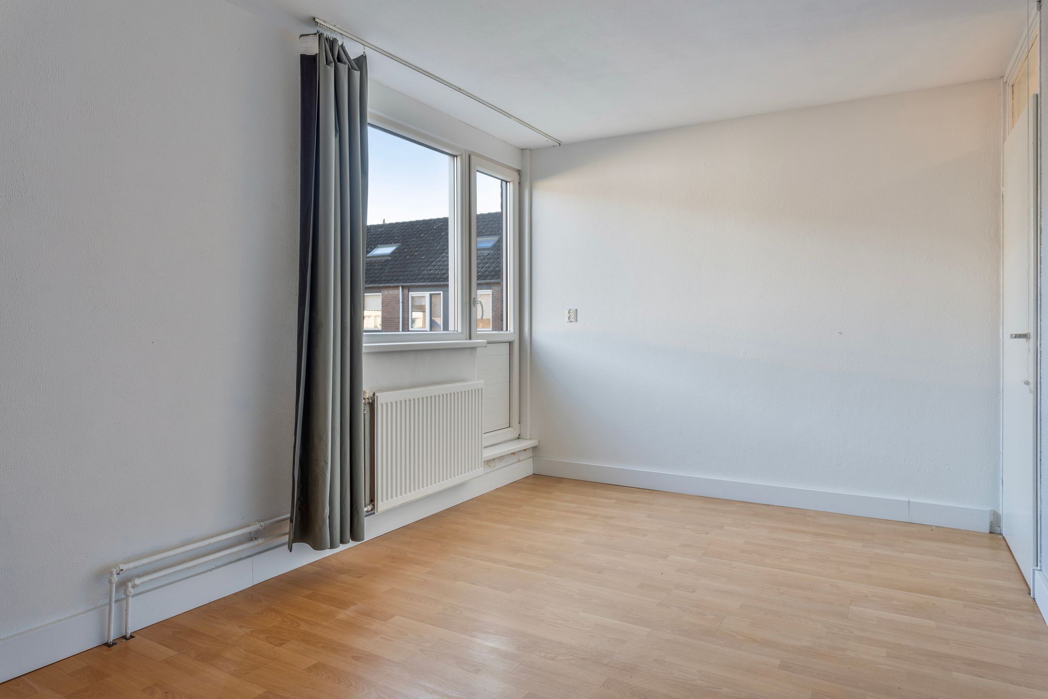 Foto 15 van De Gasperistraat 11