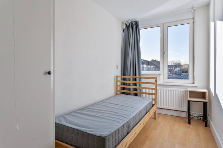 Foto 18 van De Gasperistraat 11