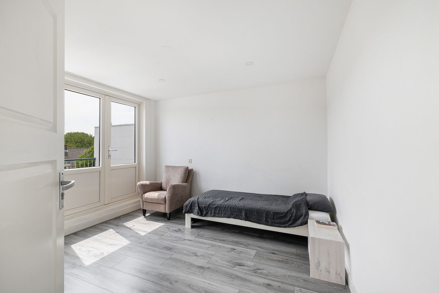 Foto 25 van Burgemeester Knappertlaan 177-A