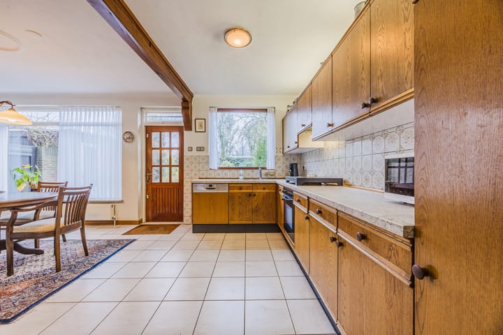 Foto 10 van Duizendschoonstraat 34