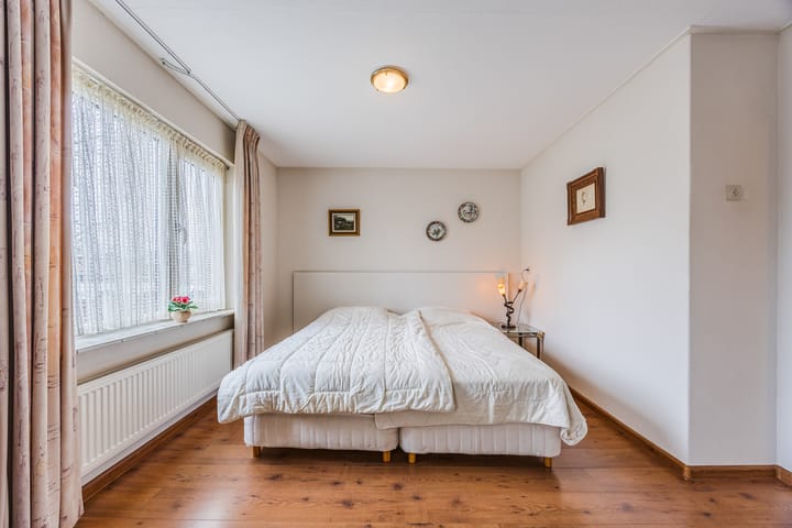 Foto 15 van Duizendschoonstraat 34