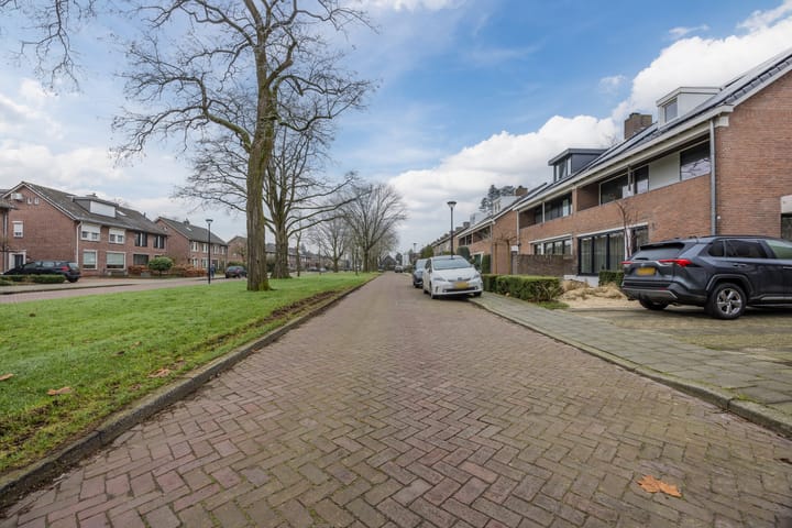 Foto 40 van Duizendschoonstraat 34