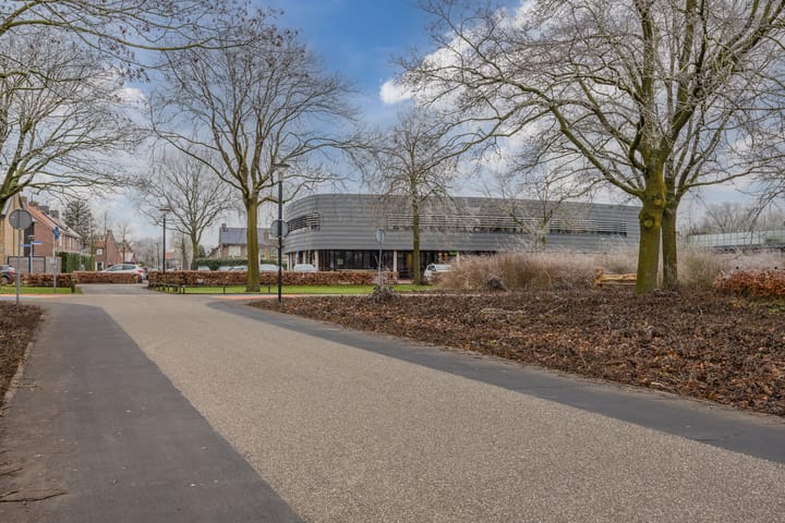 Foto 41 van Duizendschoonstraat 34