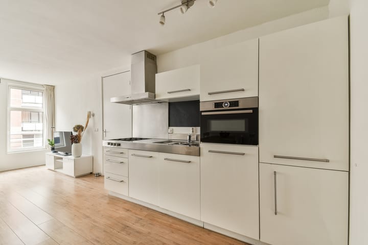 Foto 3 van Van Hogendorpstraat 84-1