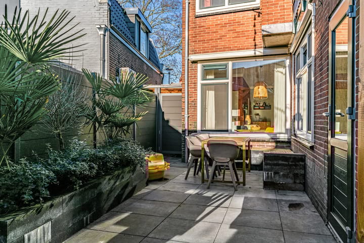 Photo 14 of Wilhelminastraat 34