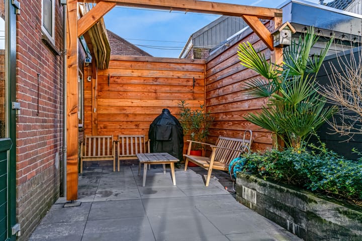 Photo 16 of Wilhelminastraat 34