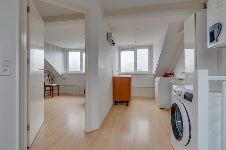 Foto 24 van Loethoelilaan 39