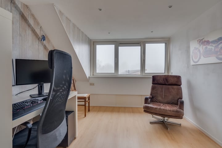 Foto 26 van Loethoelilaan 39