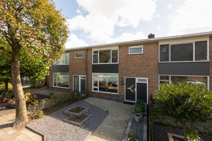 Foto 1 van Worp Tjaardastraat 79