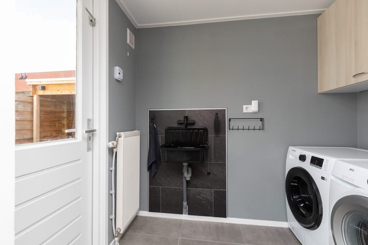 Foto 9 van Worp Tjaardastraat 79