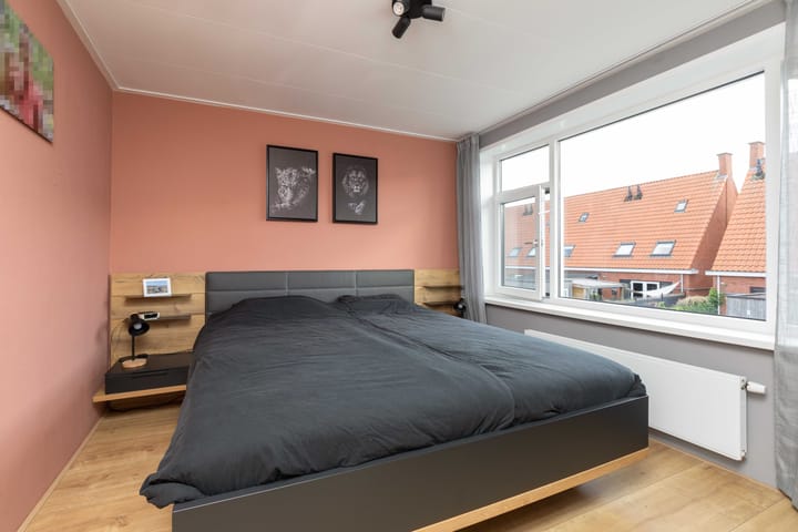 Foto 16 van Worp Tjaardastraat 79