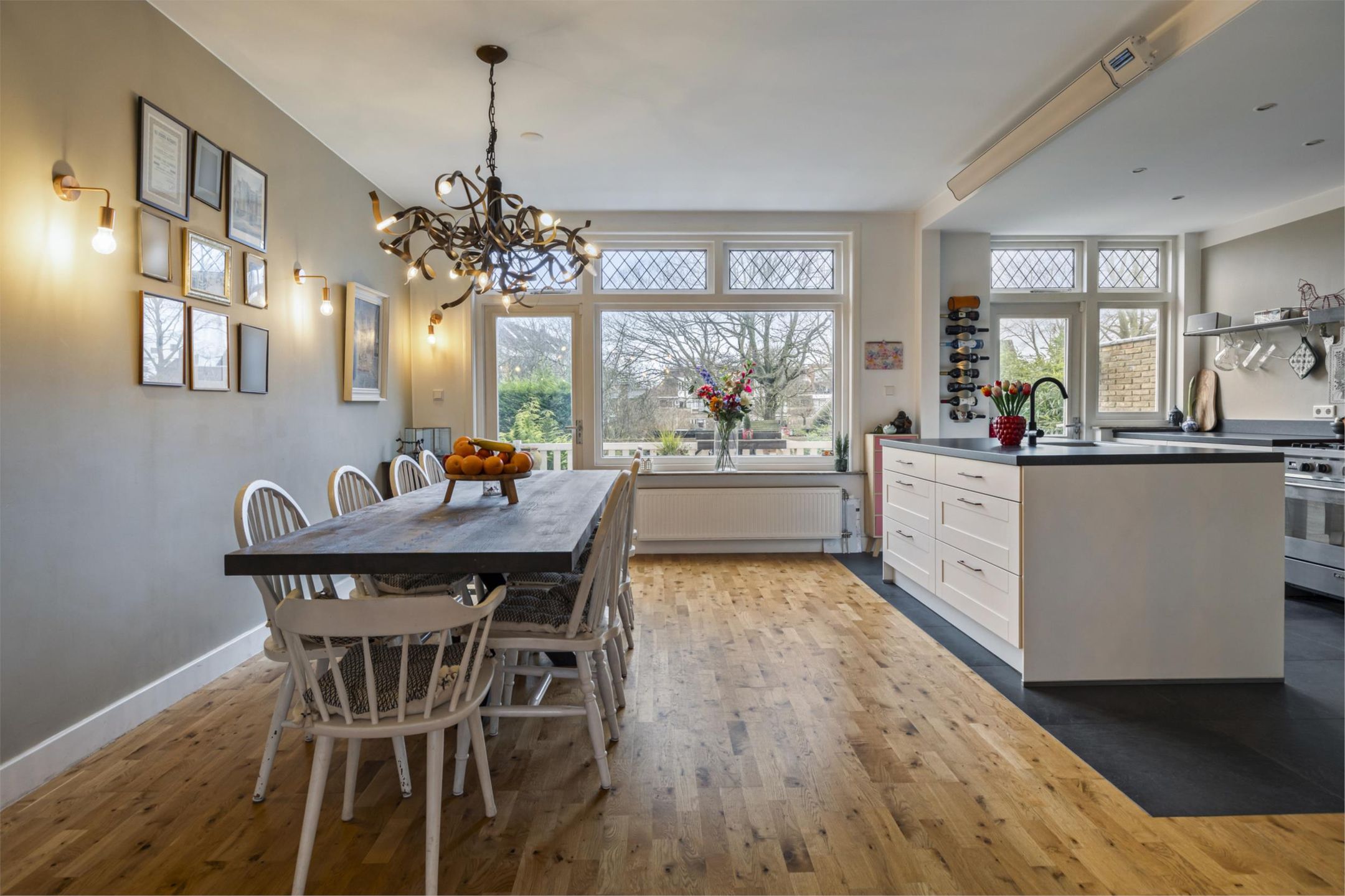 Photo 15 of Van Zuylen van Nijeveltstraat 114