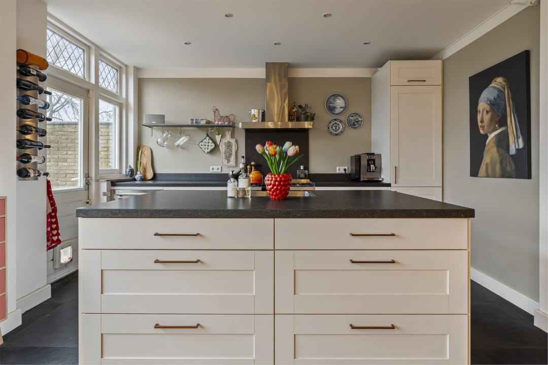 Photo 17 of Van Zuylen van Nijeveltstraat 114