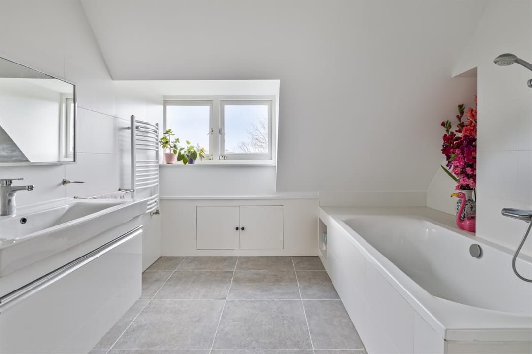 Photo 32 of Van Zuylen van Nijeveltstraat 114