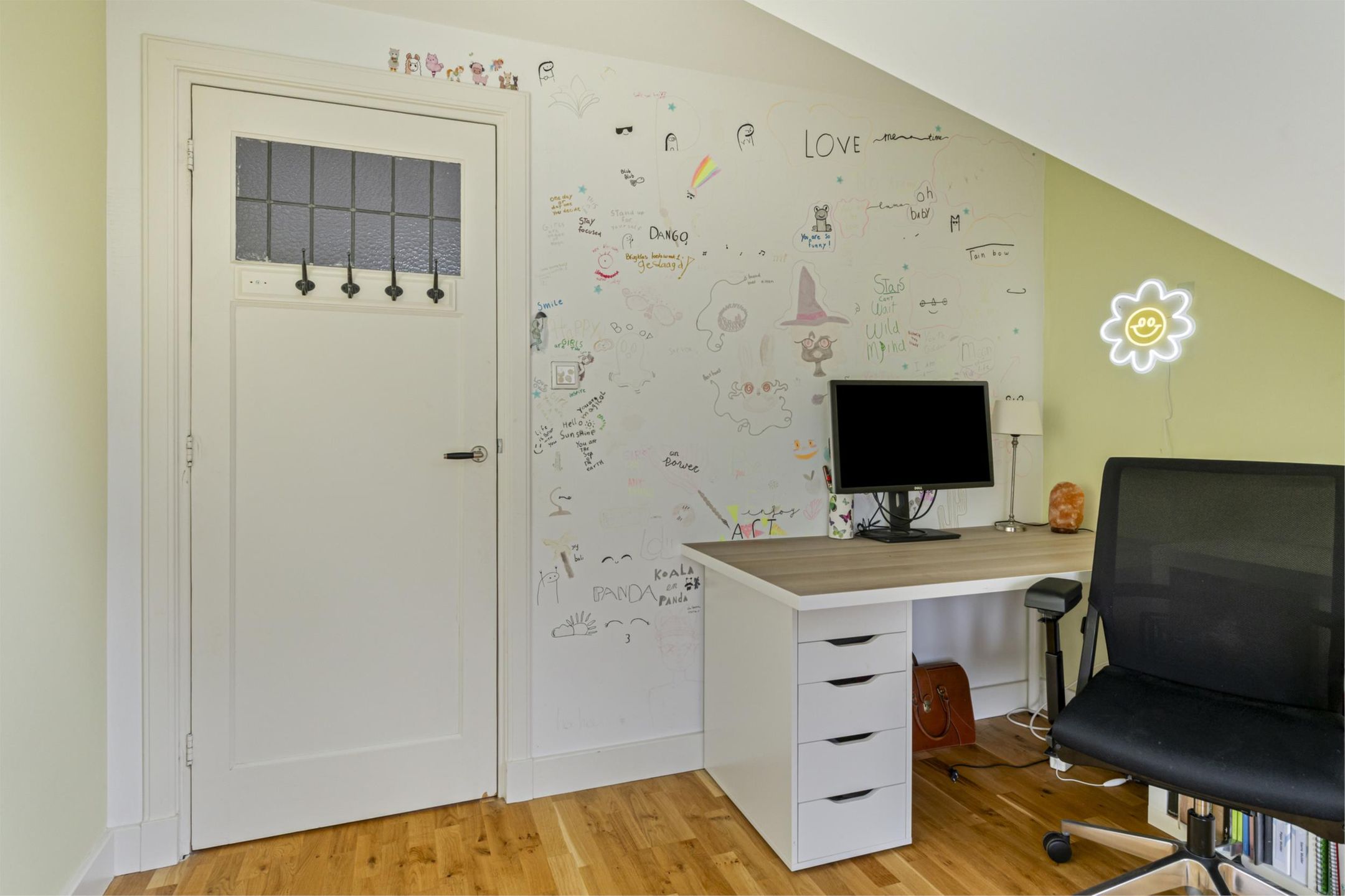 Photo 39 of Van Zuylen van Nijeveltstraat 114