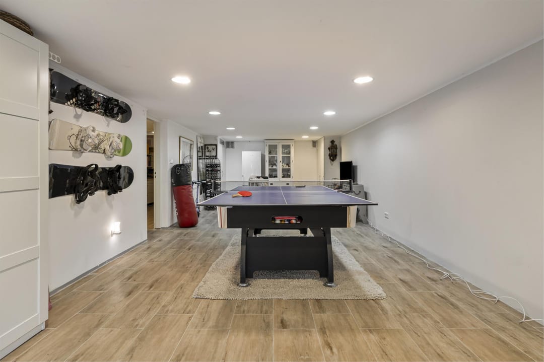 Photo 46 of Van Zuylen van Nijeveltstraat 114