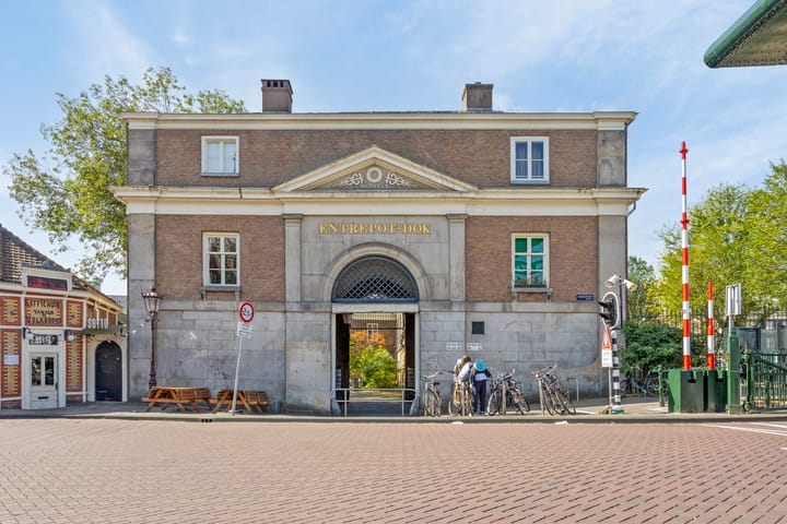 Foto 25 van Rapenburgerplein 77