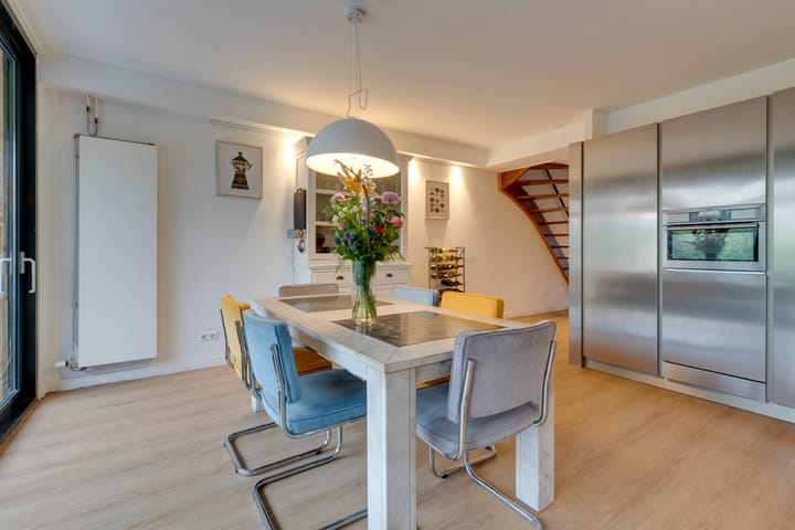 Foto 24 van Sternstraat 42