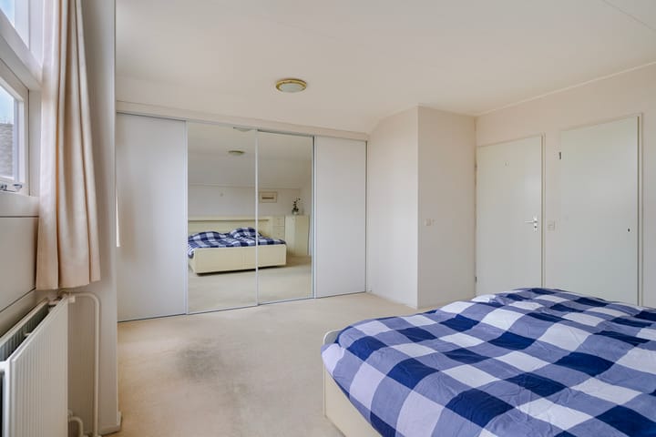 Foto 19 van Weerdslag 137