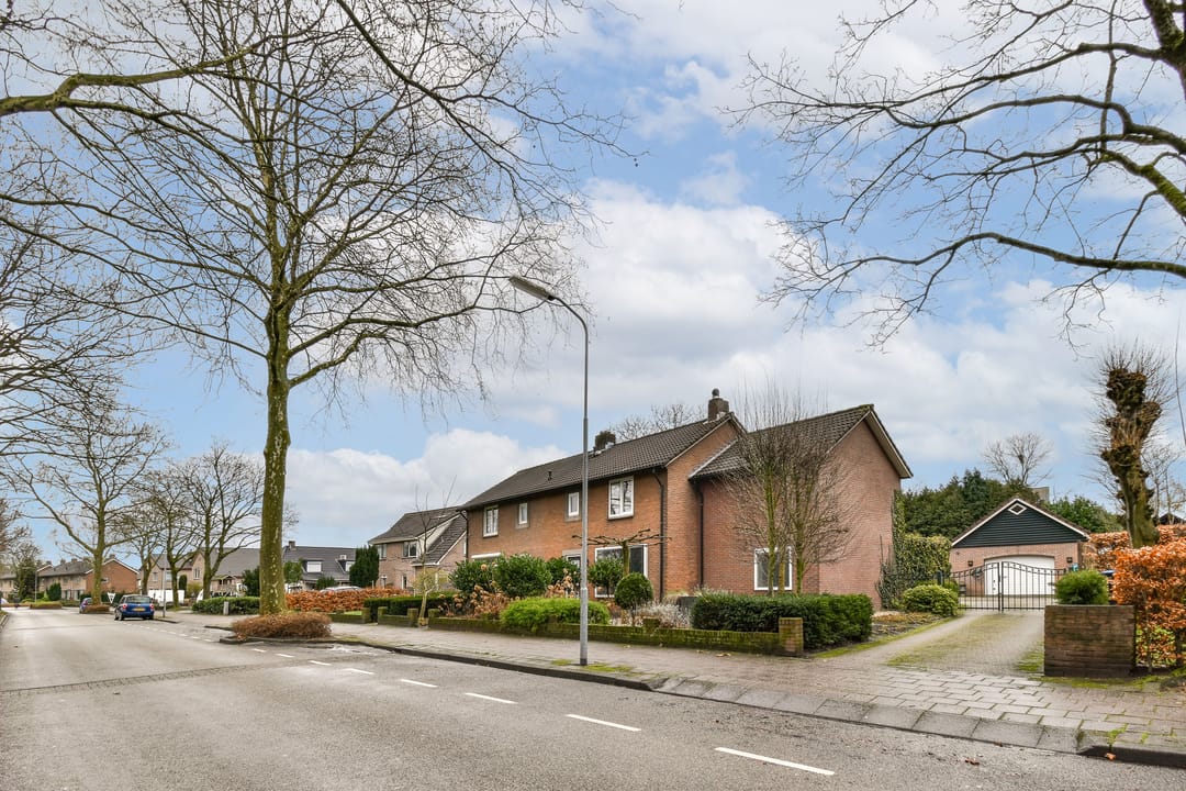 Foto 1 van Bloemhofweg 8