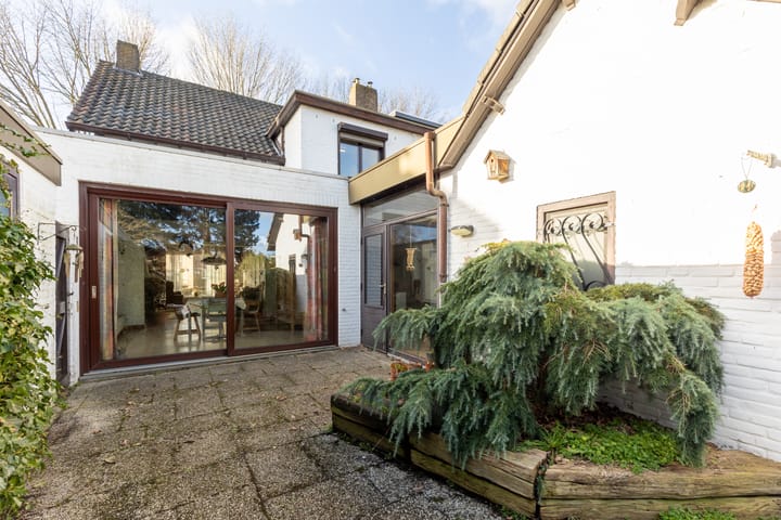 Foto 27 van Elisabeth van Barstraat 239