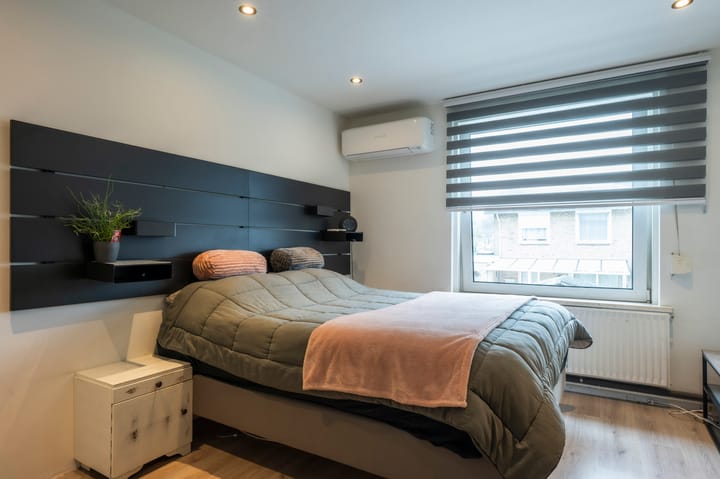 Foto 21 van Van Ostadestraat 34