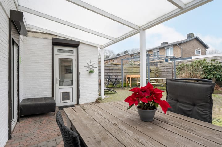 Foto 26 van Van Ostadestraat 34