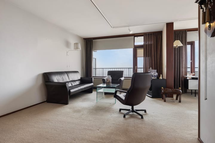 Photo 12 of Churchilllaan 1018