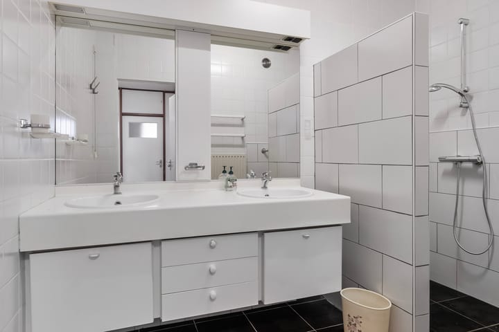 Photo 18 of Churchilllaan 1018