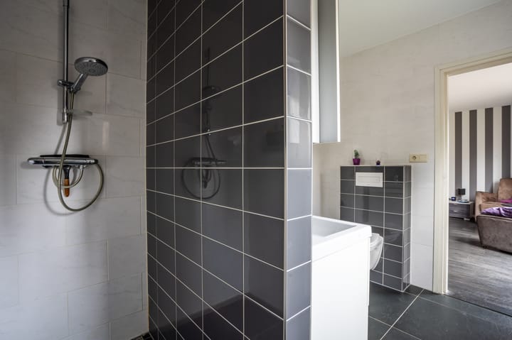 Foto 28 van Venestraat 222